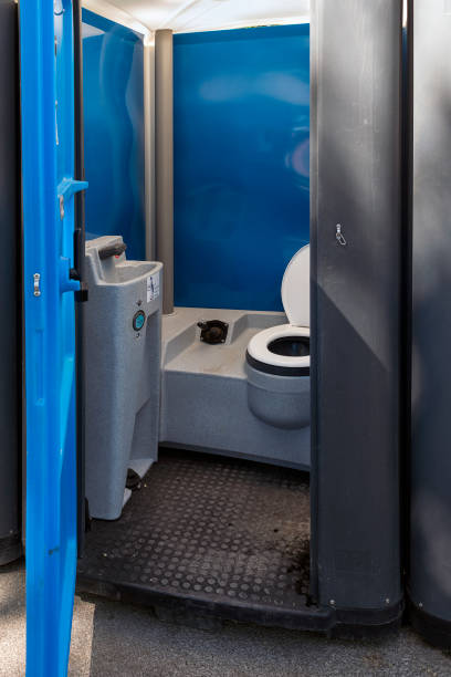 Portable Toilet Options We Offer in De Kal, TX